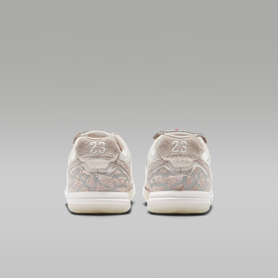 NIKE公式】ジョーダン ジュニア ティエンポ ストリートガト SE